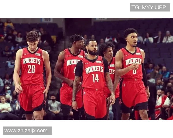 火箭队与勇士队首场对决精彩回顾及赛后分析