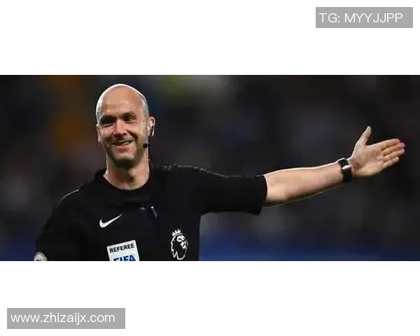 伯顿阿尔比恩与赫尔城的激烈对决展现英足联杯的精彩瞬间与战术较量