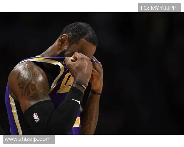 比拉尔库利巴利的崛起与未来展望:新星在篮球界的潜力与挑战 比拉尔库利巴利的崛起与未来展望:新星在篮球界的潜力与挑战