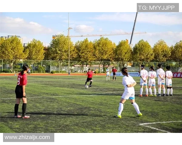 专业分析LNG战队边路渗透策略的战术运用与效果探讨